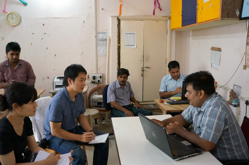 インドの社会的企業に半年間留職したNECの研究者