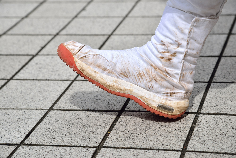 エア地下足袋 かかとの部分にクッション代わりの空気が入っている。別名、山伏のAIR MAX。岩場などで大活躍する。