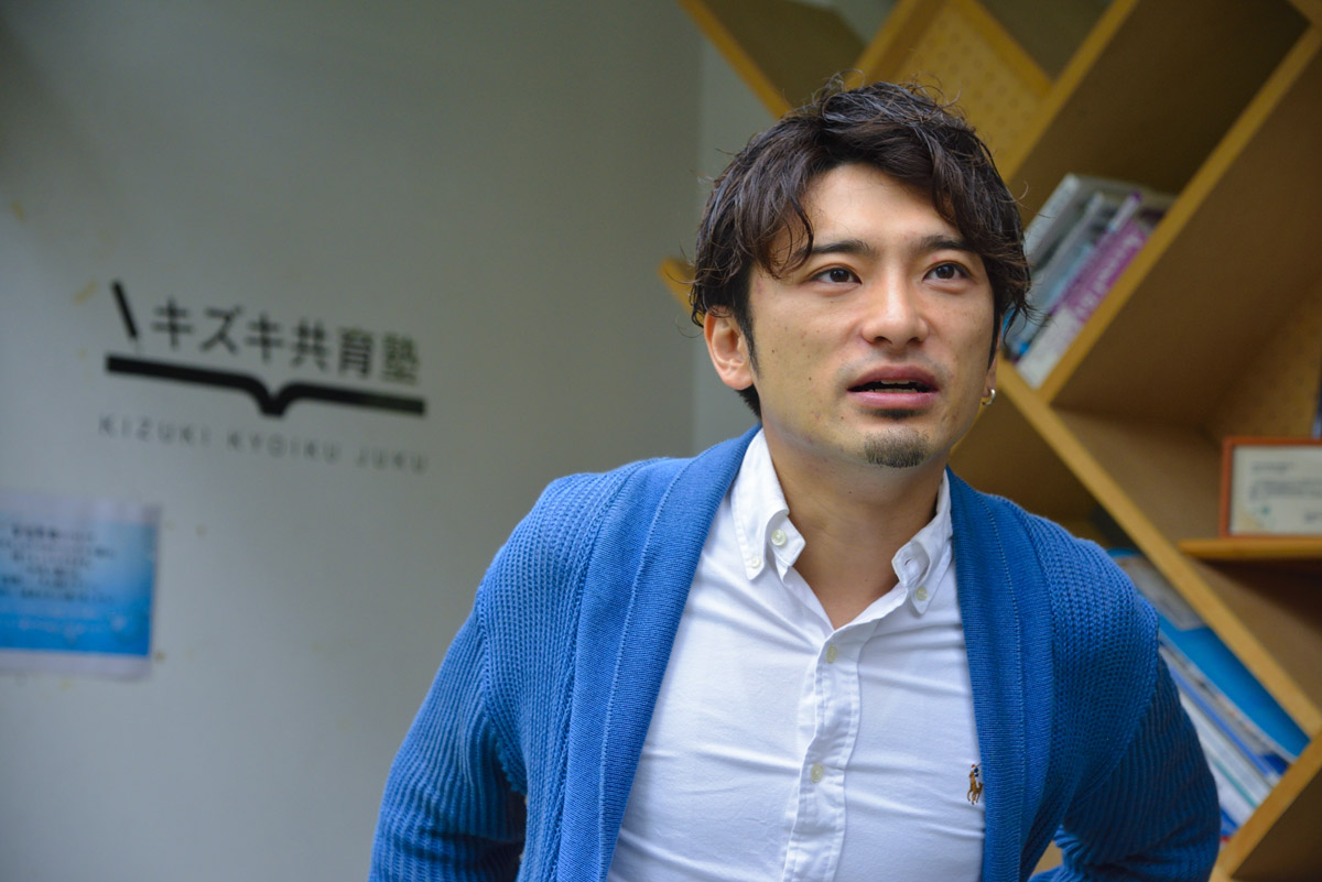 安田祐輔-近影1